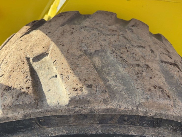 2003-john-deere-250-image-10