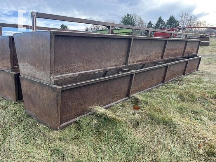 forever-feeders-24'-bottomless-bunks-image-1