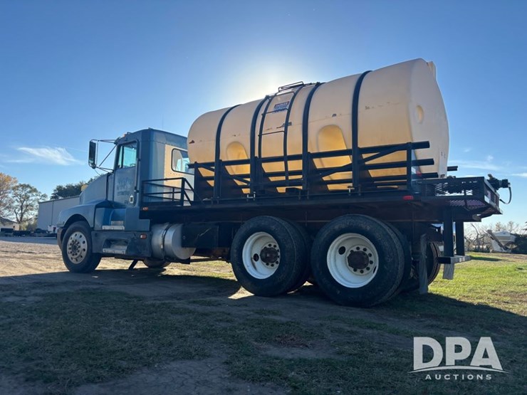 kenworth-t600-image-12