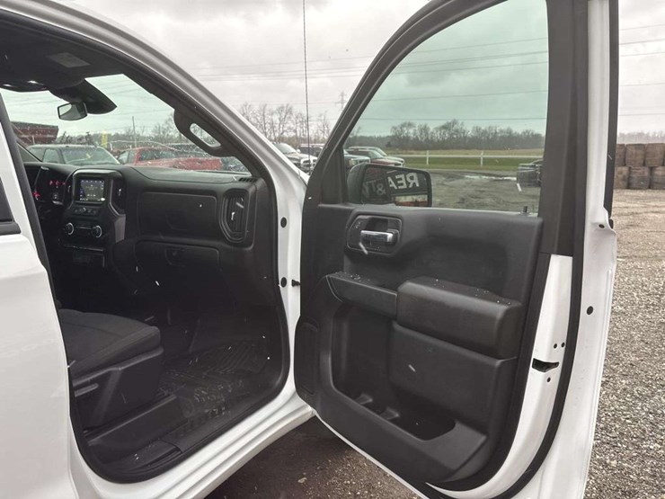 2024-chevrolet-1500-image-19