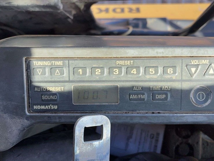 komatsu-pc210-lc-10-image-68