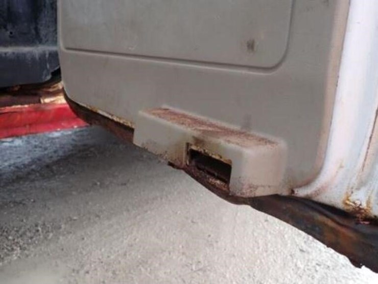 2010-ford-e350-xlt-image-69