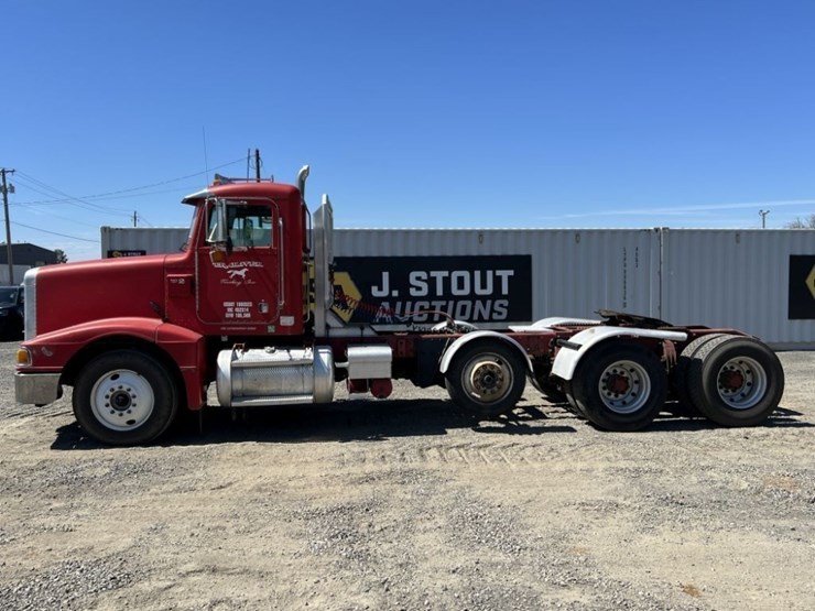 1997-peterbilt-567-image-7