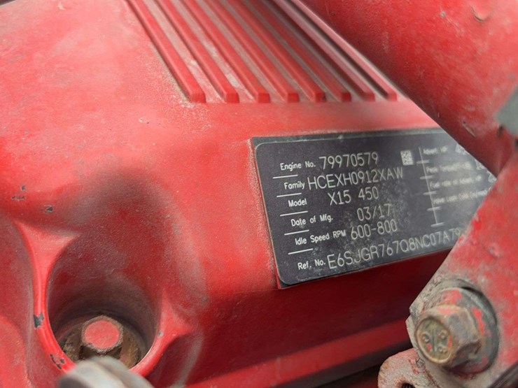 2018-peterbilt-579-image-31