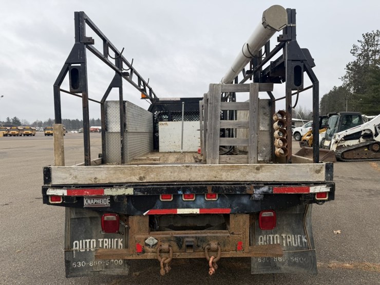 2011-ford-f550-image-5