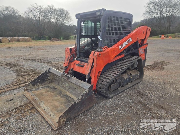 kubota-svl-75-2-skid-steer-image-1