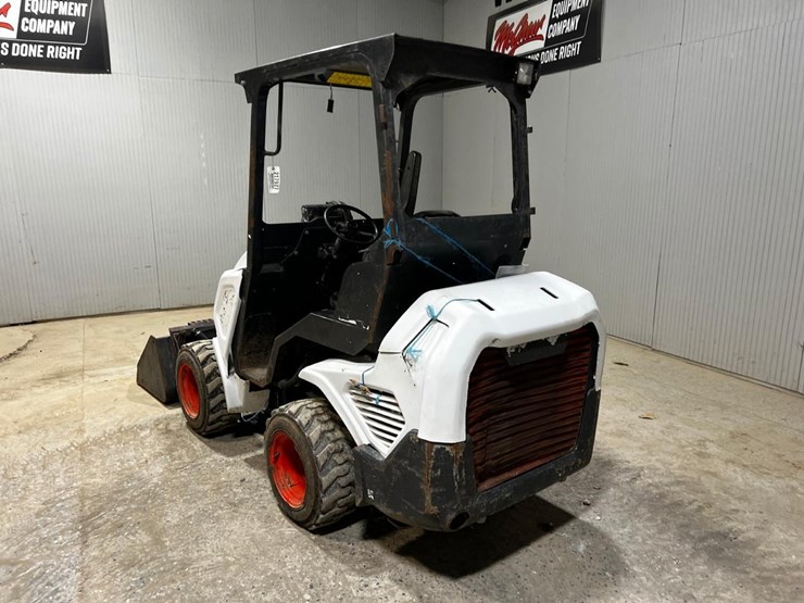 2021-bobcat-l23-image-3
