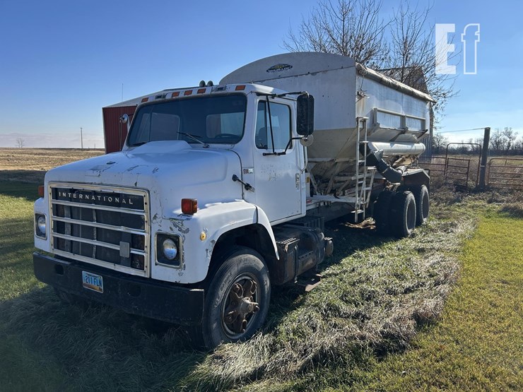 1986-international-f2375-image-1