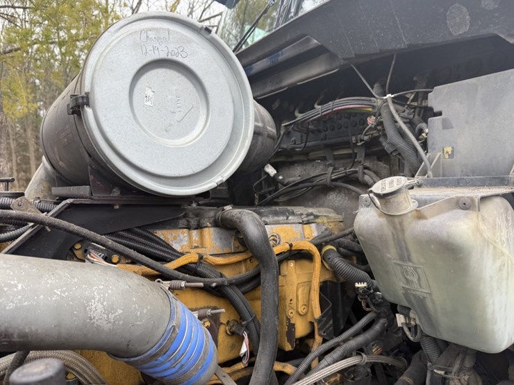 2003-kenworth-t800-image-14