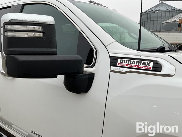 2022-gmc-sierra-2500-image-14