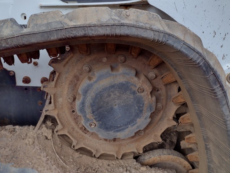 bobcat-t770-image-29