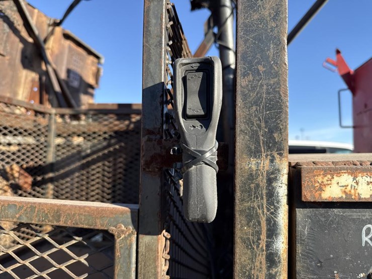 2005-international-durastar-4300-image-27