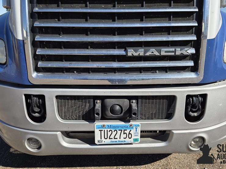 2013-mack-cxu613-t/a-truck-tractor-image-14