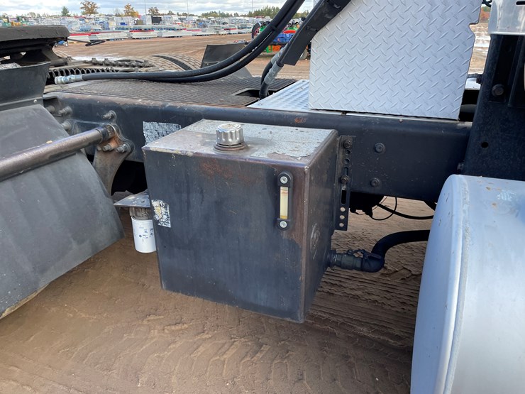 international-8600-image-9