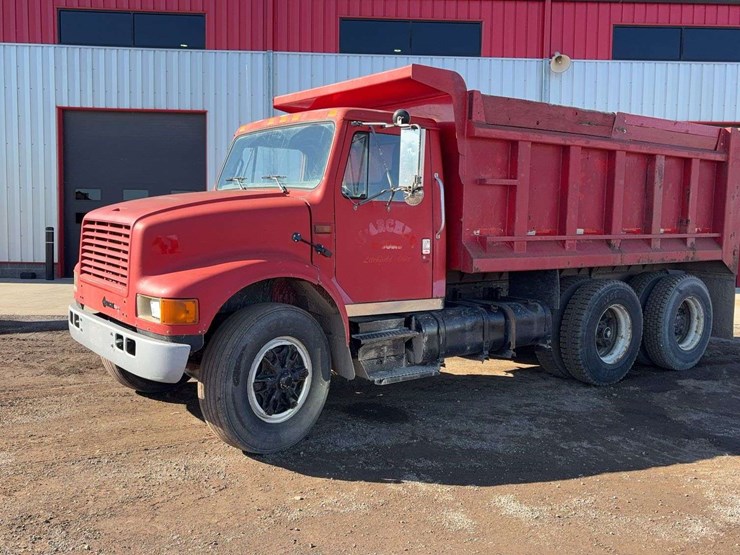 1993-international-4900-image-1