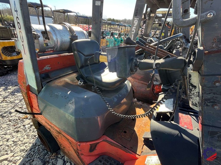 toyota-7fgcu25-image-23