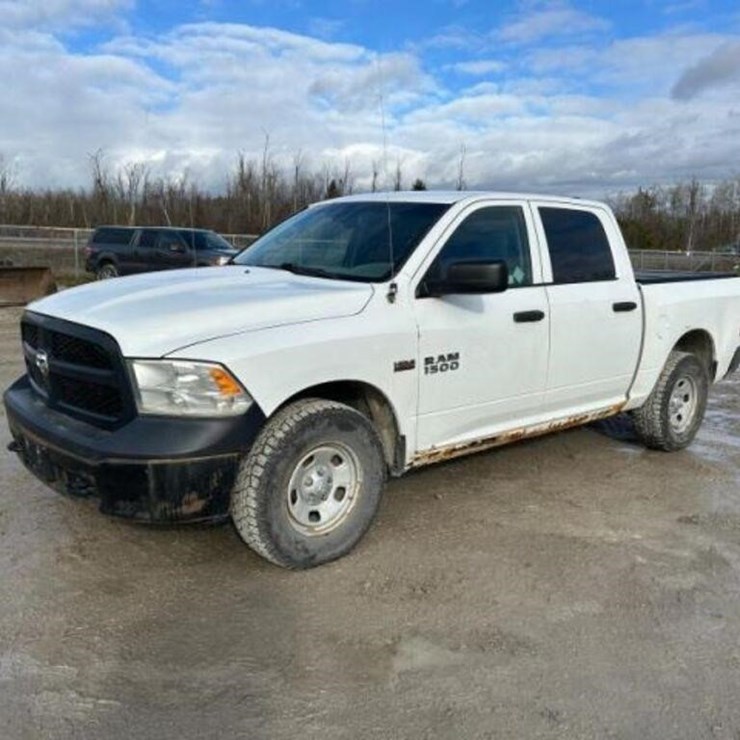 2016 DODGE 1500