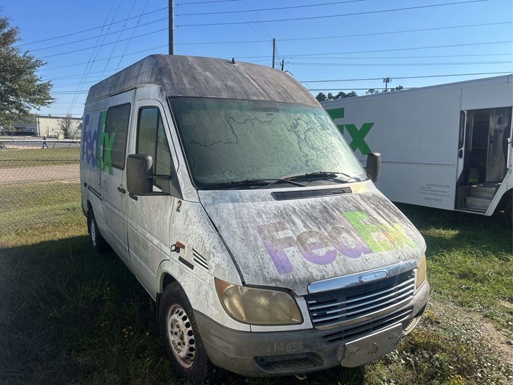 2002-dodge-2500-image-5