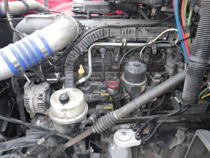 2019-peterbilt-579-image-19