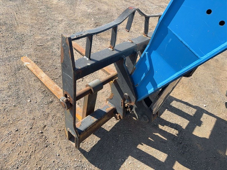 2017-genie-gth844-image-26