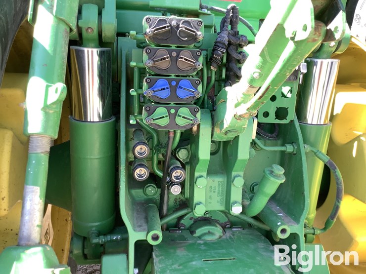 john-deere-8310r-image-10