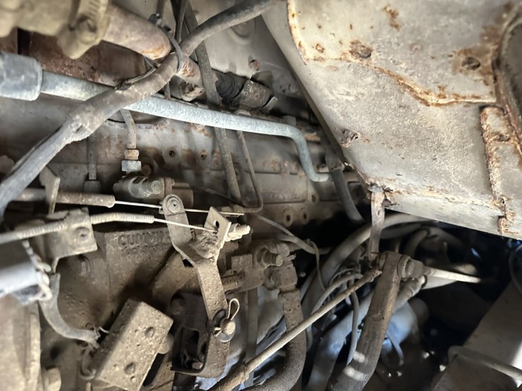 1990-ford-l9000-image-48