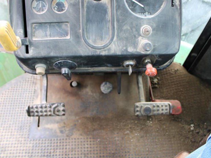 john-deere-8640-image-24