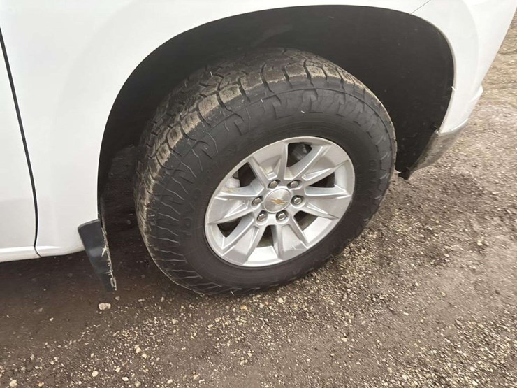 2024-chevrolet-1500-image-11