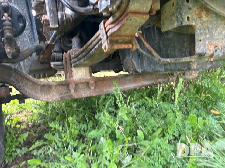 freightliner-114sd-image-36