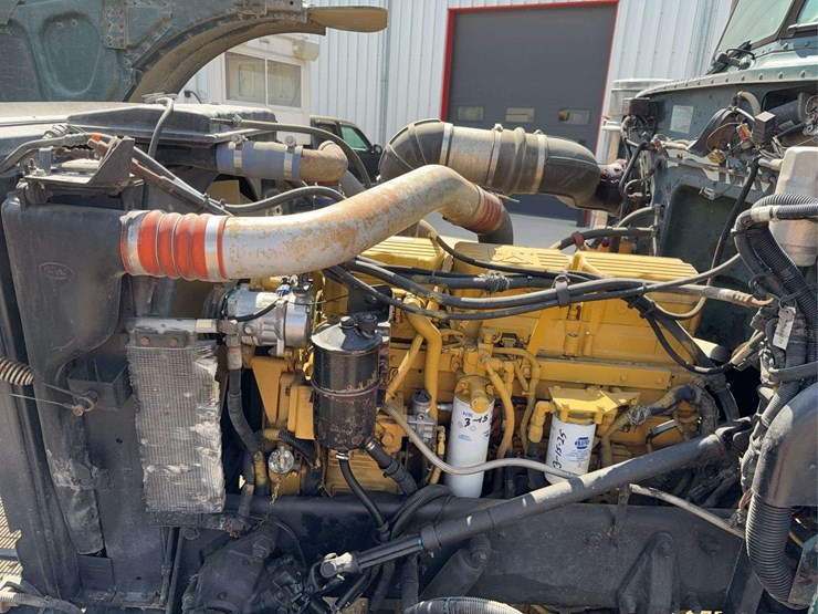 2003-peterbilt-379-image-30