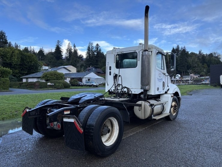 freightliner-s/a-truck-tractor-image-5