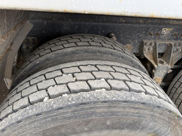 2014-kenworth-t800-image-62