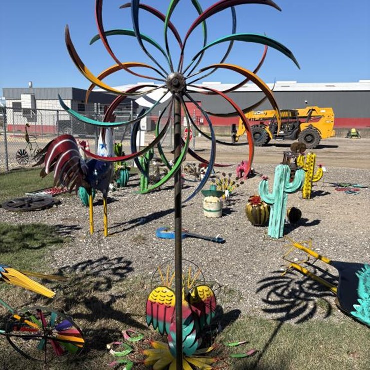 #92 • Metal Art- Standing Whirlygig