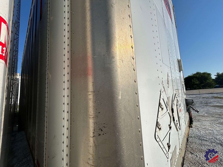 2015-stoughton-28-ft-x-102-in-image-16