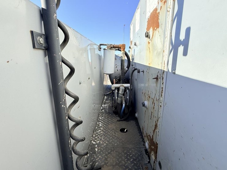 international-4700-image-26