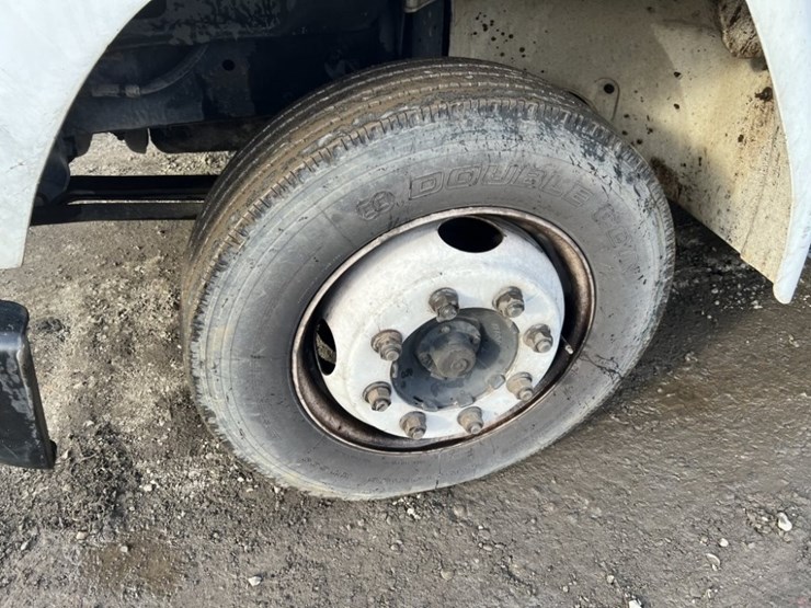 2003-freightliner-fl50-image-9