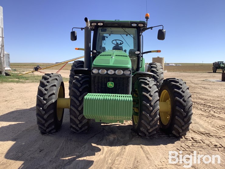 john-deere-8320r-image-2