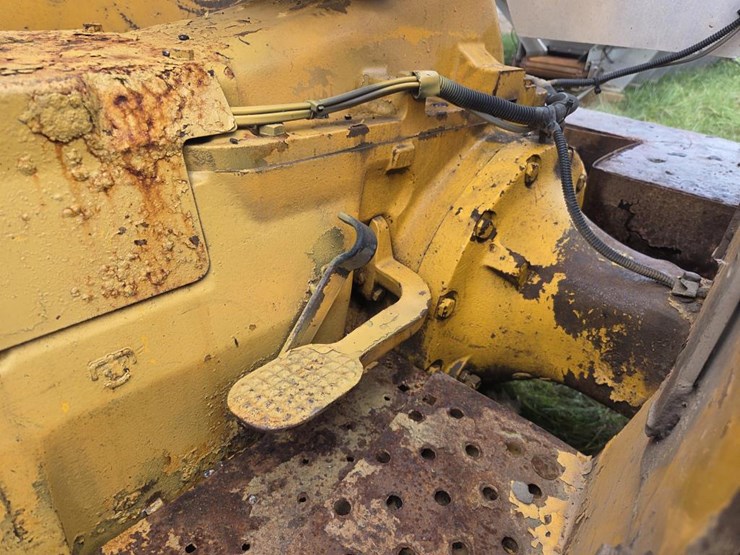 john-deere-300-image-36