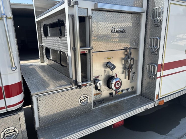 freightliner-fl80-image-8