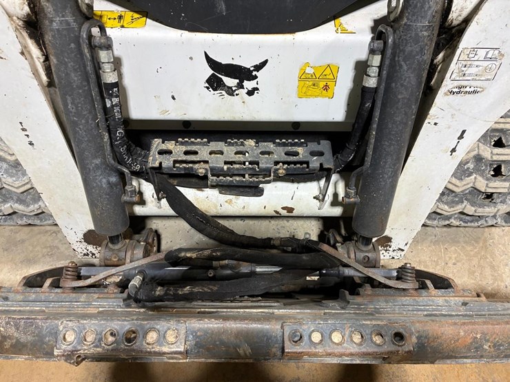 2023-bobcat-t770-image-10