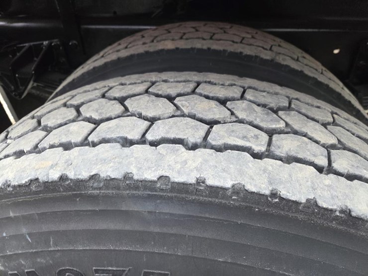 international-durastar-4300-image-71