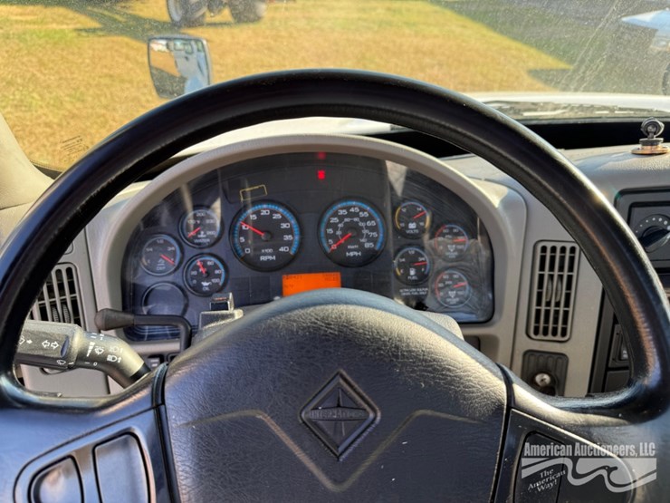 international-durastar-4300-image-15