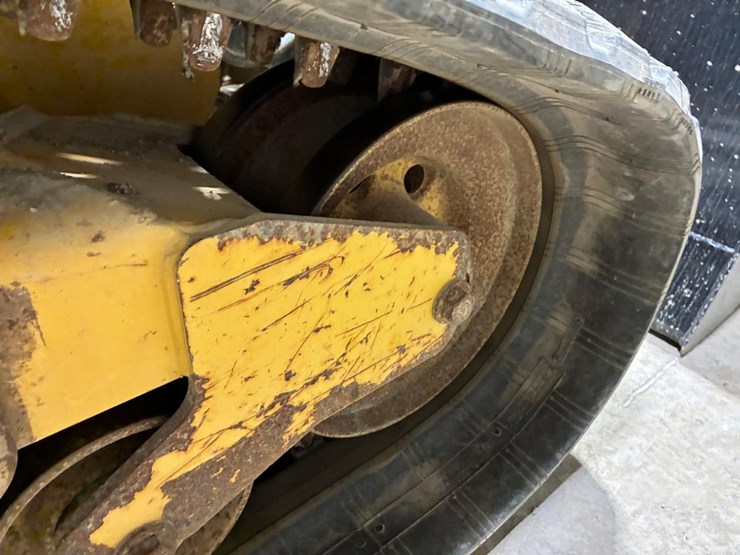 2018-caterpillar-289d-image-21