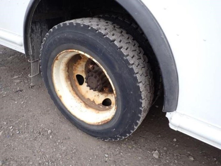 2015-freightliner-mt55-image-50