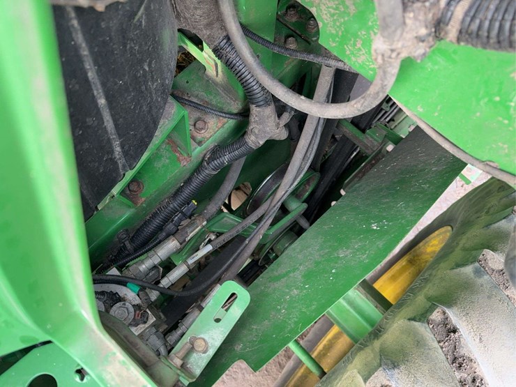 2013-john-deere-s670-image-91