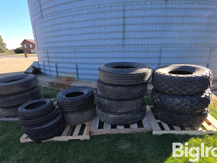 used-implement-&-vehicle-tires-image-2