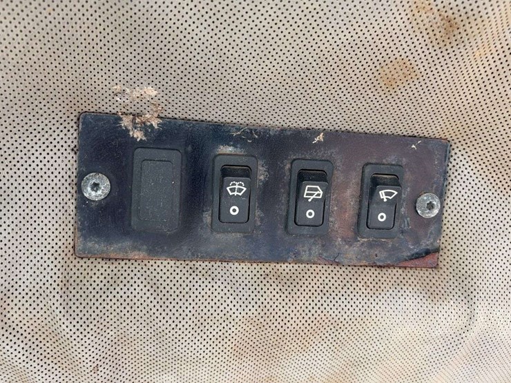 john-deere-850-image-56