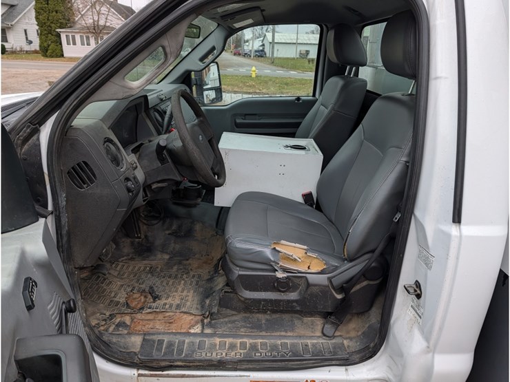 2012-ford-f450-image-18