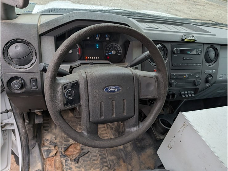 2012-ford-f450-image-21