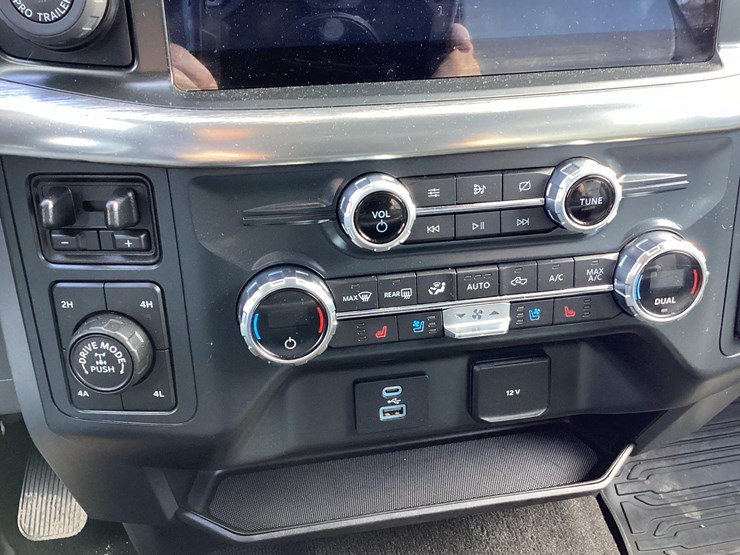 2021-ford-f150-image-14